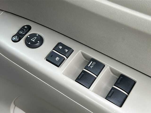ホンダ Ｎ ＢＯＸ G Lパッケージ 茨城県 2012(平24)年 9.5万km ヒダマリアイボリーパール 社外メモリナビ[AVIC-MRZ06]/（BT・DVD・ラジオ再生可能）/片側パワースライドドア/ワンセグTV/ETC/純正フロアマット/アイドリングストップ/ABS/横滑り防止機能/取扱説明書/保証書