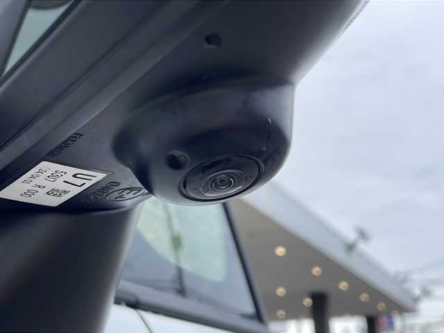 スズキ スペーシア カスタム HYBRID XS ターボ 秋田県 2024(令6)年 1.4万km ピュアホワイトP ワンオーナー/4WD/ターボ/純正メモリーナビ/　CD/DVD/SD/HDMI/USB/　フルセグTV/Bluetooth/両側パワースライドドア/ハーフレザーシート/全方位カメラ/パドルシフト/デュアルセンサーブレーキサポート/誤発進抑制機能/後方誤発進抑制機能/衝突被害軽減ブレーキ/ハイビームアシスト/先行車発進お知らせ機能/標識認識機能/ヘッドアップディスプレイ/LEDヘッドライト/シートヒーター/純正フロアマット/ドアバイザー