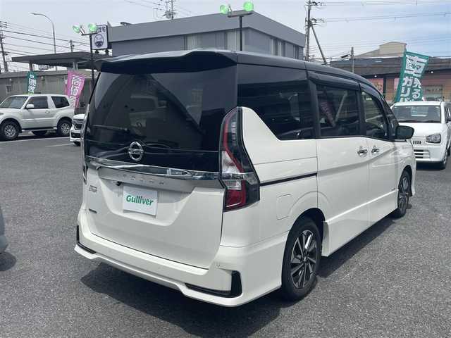 日産 セレナ ハイウェイスター V 大阪府 2022(令4)年 1.3万km ブリリアントホワイトパール 2トーン 社外SDナビ/CD.DVD.BT.フルセグ/両側パワスラ/バックカメラ/ETC/プロパイロット/スマートキー/プッシュスタート/純正フロアマット