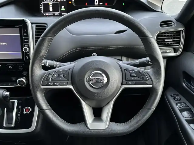 日産 セレナ ハイウェイスター Vセレクション 大分県 2019(令1)年 6.7万km ダイヤモンドブラック ・純正ナビ/・両側パワースライドドア/・クルーズコントロール/・ステアリングリモコン/・パーキングアシスト/・ドライブレコーダー/・フリップダウンモニター/・コーナーセンサー/・ETC