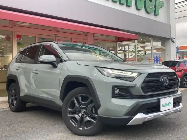 トヨタ ＲＡＶ４ ハイブリッド アドベンチャー 長崎県 2023(令5)年 1.6万km アーバンカーキ ムーンルーフ/トヨタセーフティセンス/・衝突被害軽減ブレーキ/・レーダークルーズコントロール/・レーンキープアシスト/・オートマチックハイビーム/メーカーOPナビ/フルセグTV/Bluetooth接続/バックカメラ/革シート/(シートヒーター・エアシート)/パワーシート/デジタルインナーミラー/LEDオートヘッドライト/ステアリングヒーター/ステアリングスイッチ/電子パーキング/オートホールド機能/ビルトインETC2.0/後方車両接近警報