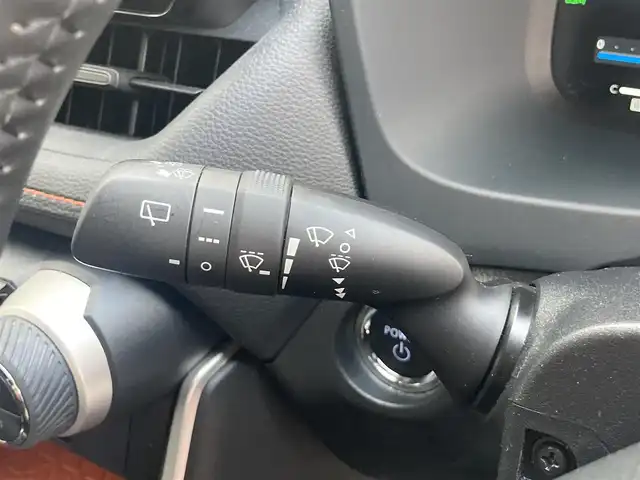 トヨタ ＲＡＶ４ ハイブリッド アドベンチャー 長崎県 2023(令5)年 1.6万km アーバンカーキ ムーンルーフ/トヨタセーフティセンス/・衝突被害軽減ブレーキ/・レーダークルーズコントロール/・レーンキープアシスト/・オートマチックハイビーム/メーカーOPナビ/フルセグTV/Bluetooth接続/バックカメラ/革シート/(シートヒーター・エアシート)/パワーシート/デジタルインナーミラー/LEDオートヘッドライト/ステアリングヒーター/ステアリングスイッチ/電子パーキング/オートホールド機能/ビルトインETC2.0/後方車両接近警報