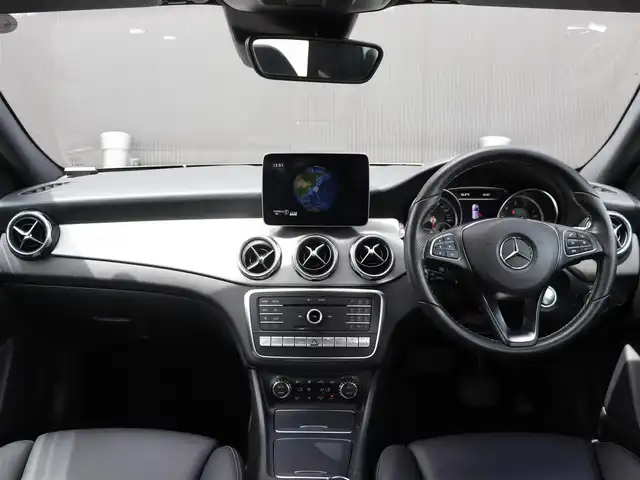 メルセデス・ベンツ ＧＬＡ２２０ 4マチック 長野県 2018(平30)年 3.7万km ポーラホワイト レーダーセーフティＰＫＧ　/黒革シート　/純正ナビＴＶ　/バックカメラ　/ＣａｒＰｌａｙ　/ディストロニック　/衝突軽減Ｂ　/ＬＫＡ　/ＢＳＭ　/シートヒーター　/パワーバックドア　/キーレスゴー　/ＬＥＤライト　/純正１８ＡW