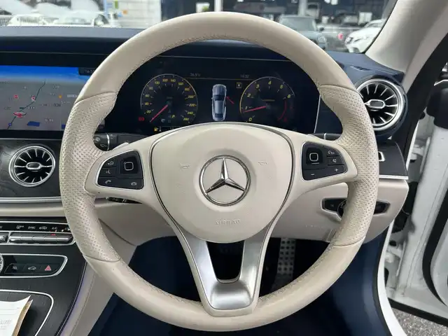 メルセデス・ベンツ Ｅ２００ クーペ スポーツ 滋賀県 2018(平30)年 4.9万km 白 Burmester/SR/レザーシート／シートヒーター/純正ナビTV／BT／USB/３６０°カメラ/電動リアゲート/ACC/BSM/LKA/HUD/純正１９インチAW