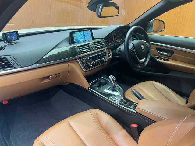 ＢＭＷ ４３５ｉ カブリオレ 千葉県 2016(平28)年 3.8万km アルピンホワイトⅢ ＡＣＣ　/茶革シート　/ＨＵＤ　/ナビ　/ＴＶ　/ＤＶＤ再生　/Ｂｌｕｅｔｏｏｔｈ接続　/Ｂカメラ　/電動シート　/シートヒーター　/スマートキー　/パーキングアシスト　/ＬＥＤライト　/衝突軽減ブレーキ　/ＬＫＡ　/ＥＴＣ