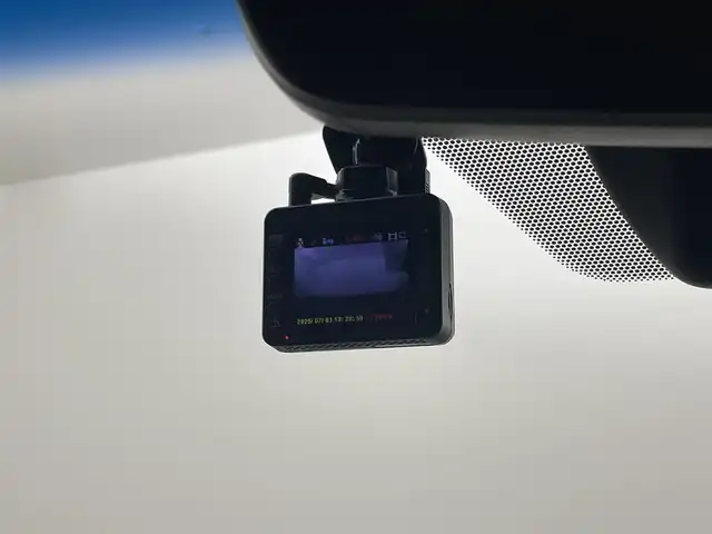 トヨタ クラウン ハイブリッド S スポーツスタイル 福岡県 2020(令2)年 4万km ブラック 純正エアロ　/純正ナビ　/バックカメラ　/ビルトインＥＴＣ　/前後ドラレコ　/レーダークルコン　/コーナーセンサー　/衝突軽減　/レーンキープ　/ＢＳＭ　/ＰＫＳＢ　/ＭＴモード付き　/ハーフレザー　/シートヒーター　/ステアリングヒーター　/パワーシート　/ステアリングリモコン　/純正１８インチアルミホイール
