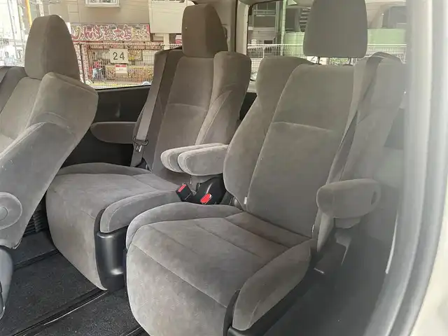 トヨタ ハイエース ファインテックツアラー 鹿児島県 2023(令5)年 2万km ホワイトパールクリスタルシャイン トヨタセーフティセンス/・プリクラッシュセーフティ/・レーンディパーチャーアラート/・オートマチックハイビーム/・パーキングブレーキサポート/モデリスタフルエアロ/トヨタ純正ナビ/・フルセグTV/・Bluetooth/・バックカメラ/・アラウンドビューモニター/純正フリップダウンモニター/両側パワースライドドア/LEDヘッドライト/オートライト/リラックスキャプテンシート/オートエアコン/プッシュスタート/ワンオーナー/新車保証書/取扱説明書