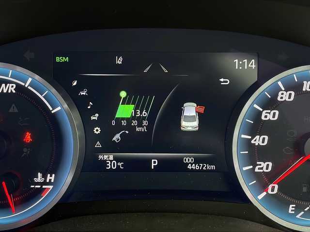 トヨタ クラウン ハイブリッド RS アドバンス 鹿児島県 2018(平30)年 4.5万km ブラック メーカー純正ナビ/（AM/FM/CD/DVD/SD/BT/USB/フルセグ）/パノラミックビューモニター/ビルトインETC/前後ドライブレコーダー/トヨタセーフティセンス/・追従機能付きクルーズコントロール/・レーントレーシングアシスト/・センタートレース/・プリクラッシュセーフティ/・ブラインドスポットモニター/・クリアランスソナー/・リアクロストラフィックアラート/・リヤカメラディテクション/・パーキングサポートブレーキ/・ロードサインアシスト/前席パワーシート/シートメモリー/前席シートヒーター/ハンドルヒーター/電動パーキングブレーキ/オートブレーキホールド/純正18インチアルミホイール