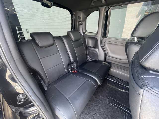 ホンダ Ｎ ＢＯＸ G EX ホンダセンシング 熊本県 2017(平29)年 10.6万km クリスタルブラックパール (株)IDOMが運営する【じしゃロン熊本店】の自社ローン専用車両になりますこちらは現金またはオートローンご利用時の価格です。自社ローンご希望の方は別途その旨お申付け下さい /純正8インチSDナビ【VXU-185NBi】/（フルセグTV・Bluetooth・USB・AUX・DVD・CD・AM/FM）/ビルトインETC/ステアリングスイッチ/両側パワースライドドア/クルーズコントロール/衝突軽減ブレーキ/横滑り防止装置/レーンアシスト/ISOFIX/カーテンエアバック/電動格納ウィンカーミラー/ドアバイザー/純正LEDヘッドライト/純正フロアマット/社外13インチホイール