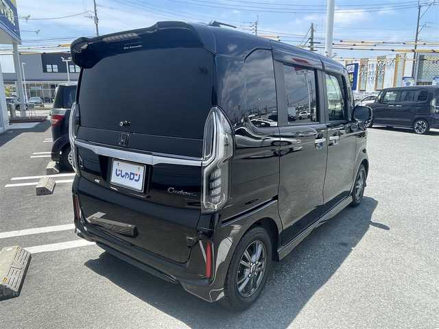 ホンダ Ｎ ＢＯＸ G EX ホンダセンシング 熊本県 2017(平29)年 10.6万km クリスタルブラックパール (株)IDOMが運営する【じしゃロン熊本店】の自社ローン専用車両になりますこちらは現金またはオートローンご利用時の価格です。自社ローンご希望の方は別途その旨お申付け下さい /純正8インチSDナビ【VXU-185NBi】/（フルセグTV・Bluetooth・USB・AUX・DVD・CD・AM/FM）/ビルトインETC/ステアリングスイッチ/両側パワースライドドア/クルーズコントロール/衝突軽減ブレーキ/横滑り防止装置/レーンアシスト/ISOFIX/カーテンエアバック/電動格納ウィンカーミラー/ドアバイザー/純正LEDヘッドライト/純正フロアマット/社外13インチホイール
