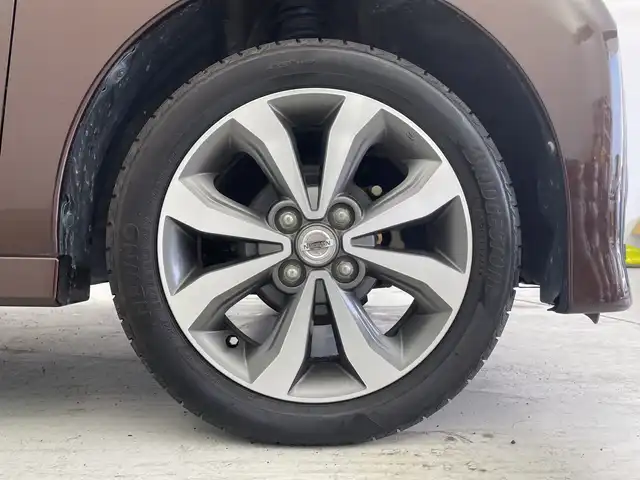 日産 デイズ ルークス ハイウェイスターX Gパッケージ 愛知県 2016(平28)年 4.2万km モカブラウンP 純正ナビ/・Ｂｌｕｅｔｏｏｔｈ/・フルセグテレビ/・ＣＤ/ＤＶＤ/全方位モニター　/衝突軽減ブレーキ/両側パワースライドドア/前後ドライブレコーダー/スマートキー/純正フロアマット/純正１５インチアルミホイール