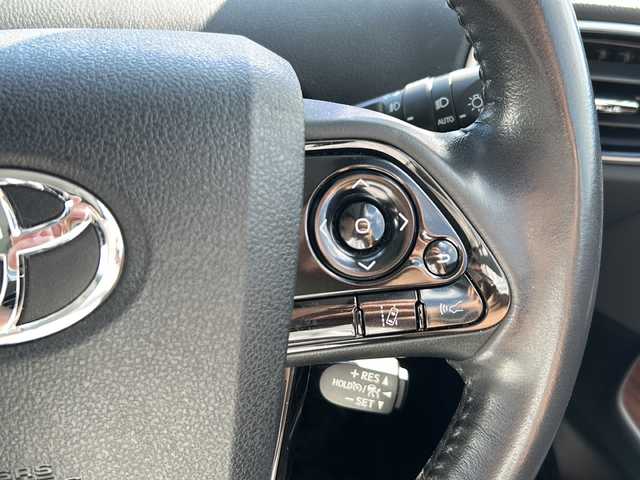 トヨタ プリウス A プレミアム 岩手県 2021(令3)年 4.4万km プラチナホワイトパールマイカ ＴＲＤフェイスガーニッシュ　ＴＲＤエアロ　純正９型ナビ　バックＣ　ＨＵＤ　電動黒本革シート　エアシートヒーター　前後ドラレコ　レーダークルーズ　オートパーキングアシスト　ＢＳＭ　エンジンスターター