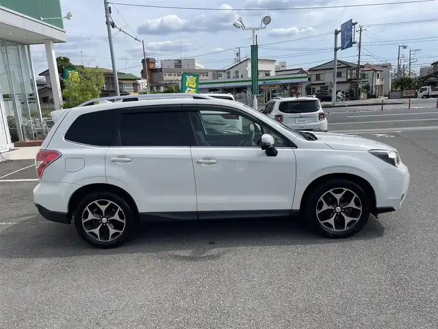 スバル フォレスター S－リミテッド 神奈川県 2015(平27)年 5万km パール