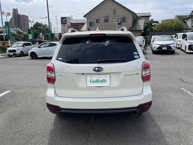 スバル フォレスター S－リミテッド 神奈川県 2015(平27)年 5万km クリスタルホワイトP 社外ナビ/　・Bluetooth/DVD/SD/　・フルセグTV/　・バックカメラ/EyeSight/　・全車速追従機能付クルーズコントロール/　・プリクラッシュブレーキ/　・AT誤発進抑制制度/　・車線逸脱警報/　・ふらつき警報/　・先行車発進お知らせ/前席パワーシート/前席シートヒーター/ビルトインETC/純正18インチホイール/フロアマット/スマートキー×２/取扱説明書/新車時手帳