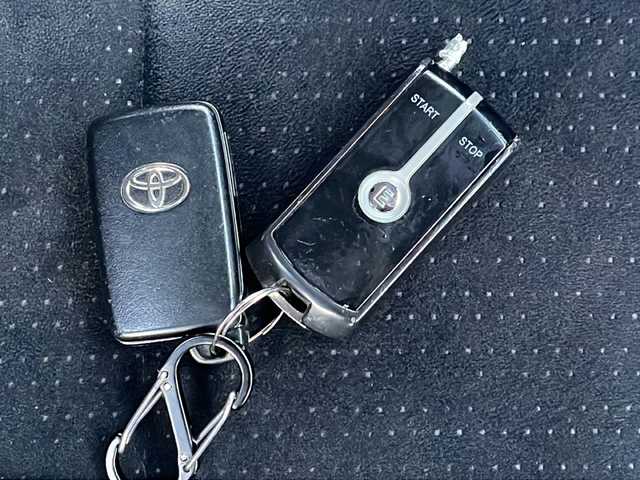 トヨタ カローラ フィールダー 1．5G 道北・旭川 2015(平27)年 9.2万km ブラックマイカ /4WD//寒冷地仕様//社外メモリナビ//CD/DVD/SD/USB/HDMI/BT/フルセグ//バックカメラ//アルパインフリップダウンモニター//PCS//LDA//オートハイビーム//オートライト//LEDヘッドライト//フォグライト//フロントデアイサー//純正エンジンスターター//ドライブレコーダー//ETC//純正ラゲッジマット//トノカバー//純正フロアマット//ドアバイザー