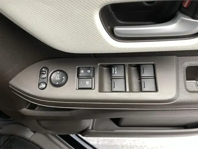 ホンダ Ｎ ＢＯＸ L 鹿児島県 2021(令3)年 5.3万km クリスタルブラックパール 禁煙車/ナビ(CN-BR310B)/(Bluetooth/CD)/バックカメラ/ホンダセンシング/　・衝突軽減ブレーキ（CMBS）/　・誤発進抑制機能（前方・後方）/　・歩行者事故低減ステアリング/　・路外逸脱抑制機能/　・渋滞追従機能付きアダプティブクルーズコントロール（ACC）/前席シートヒーター/片側パワースライドドア/LEDヘッドライト/ベンチシート/チップアップシート/ドライブレコーダー/ETC/純正フロアマット/アイドリングストップ