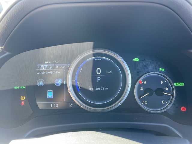 レクサス ＲＸ 450h Fスポーツ 岩手県 2017(平29)年 2.1万km ホワイトノーヴァガラスフレーク ワンオーナー/純正ナビ(CD/DVD/ラジオ/SD/AUX/USB/BT)/パノラミックビューモニター/フルセグテレビ/サンルーフ/赤革シート/前席シートヒーター/ベンチレーション/前席パワーシート(D席メモリー機能付き)/ビルトインETC(2.0)/パワーバックドア/ヘッドアップディスプレイ/プリクラッシュセーフティ/オートマチックハイビーム/レーダークルーズコントロール/3眼LEDヘッドライト/シーケンシャルウィンカー/AC100V電源/コーナーセンサー/純正エンジンスターター/純正20inアルミホイール/純正フロアマット/純正トノカバー/スマートキー×2/カードキー/保証書