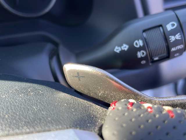 レクサス ＲＸ 450h Fスポーツ 岩手県 2017(平29)年 2.1万km ホワイトノーヴァガラスフレーク ワンオーナー/純正ナビ(CD/DVD/ラジオ/SD/AUX/USB/BT)/パノラミックビューモニター/フルセグテレビ/サンルーフ/赤革シート/前席シートヒーター/ベンチレーション/前席パワーシート(D席メモリー機能付き)/ビルトインETC(2.0)/パワーバックドア/ヘッドアップディスプレイ/プリクラッシュセーフティ/オートマチックハイビーム/レーダークルーズコントロール/3眼LEDヘッドライト/シーケンシャルウィンカー/AC100V電源/コーナーセンサー/純正エンジンスターター/純正20inアルミホイール/純正フロアマット/純正トノカバー/スマートキー×2/カードキー/保証書