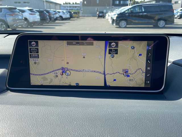 レクサス ＲＸ 450h Fスポーツ 岩手県 2017(平29)年 2.1万km ホワイトノーヴァガラスフレーク ワンオーナー/純正ナビ(CD/DVD/ラジオ/SD/AUX/USB/BT)/パノラミックビューモニター/フルセグテレビ/サンルーフ/赤革シート/前席シートヒーター/ベンチレーション/前席パワーシート(D席メモリー機能付き)/ビルトインETC(2.0)/パワーバックドア/ヘッドアップディスプレイ/プリクラッシュセーフティ/オートマチックハイビーム/レーダークルーズコントロール/3眼LEDヘッドライト/シーケンシャルウィンカー/AC100V電源/コーナーセンサー/純正エンジンスターター/純正20inアルミホイール/純正フロアマット/純正トノカバー/スマートキー×2/カードキー/保証書