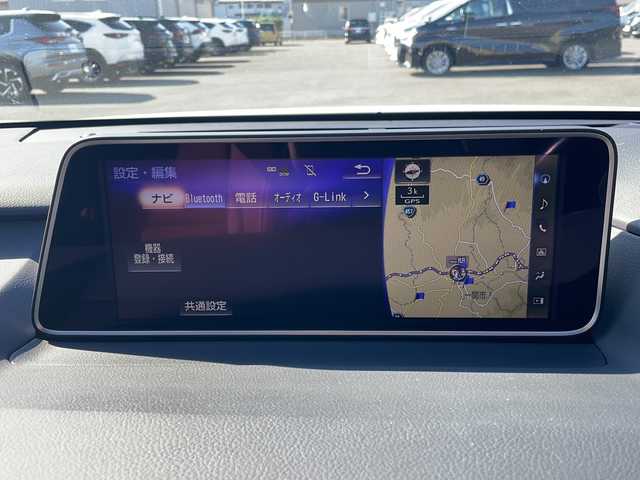 レクサス ＲＸ 450h Fスポーツ 岩手県 2017(平29)年 2.1万km ホワイトノーヴァガラスフレーク ワンオーナー/純正ナビ(CD/DVD/ラジオ/SD/AUX/USB/BT)/パノラミックビューモニター/フルセグテレビ/サンルーフ/赤革シート/前席シートヒーター/ベンチレーション/前席パワーシート(D席メモリー機能付き)/ビルトインETC(2.0)/パワーバックドア/ヘッドアップディスプレイ/プリクラッシュセーフティ/オートマチックハイビーム/レーダークルーズコントロール/3眼LEDヘッドライト/シーケンシャルウィンカー/AC100V電源/コーナーセンサー/純正エンジンスターター/純正20inアルミホイール/純正フロアマット/純正トノカバー/スマートキー×2/カードキー/保証書