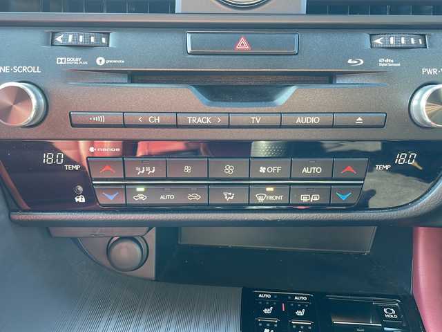 レクサス ＲＸ 450h Fスポーツ 岩手県 2017(平29)年 2.1万km ホワイトノーヴァガラスフレーク ワンオーナー/純正ナビ(CD/DVD/ラジオ/SD/AUX/USB/BT)/パノラミックビューモニター/フルセグテレビ/サンルーフ/赤革シート/前席シートヒーター/ベンチレーション/前席パワーシート(D席メモリー機能付き)/ビルトインETC(2.0)/パワーバックドア/ヘッドアップディスプレイ/プリクラッシュセーフティ/オートマチックハイビーム/レーダークルーズコントロール/3眼LEDヘッドライト/シーケンシャルウィンカー/AC100V電源/コーナーセンサー/純正エンジンスターター/純正20inアルミホイール/純正フロアマット/純正トノカバー/スマートキー×2/カードキー/保証書