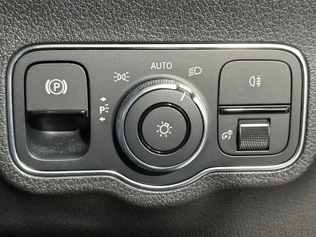 メルセデス・ベンツ ＧＬＢ２００ｄ 佐賀県 2020(令2)年 5.3万km グレー 純正ナビ/フルセグTV/Bluetooth/USB/360度カメラ/レーダーセーフティパッケージ/追従型クルーズコントロール/ACC/ブラインドスポットモニター/アンビエントライト/黒ハーフレザー/シートヒーター/パワーバックドア/純正18インチAW/ルーフレール/ETC/ドライブレコーダー