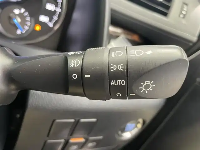 トヨタ アルファード G 鹿児島県 2018(平30)年 5.8万km ホワイトパールクリスタルシャイン 禁煙車　/フローティングナビ(CD/DVD/フルセグTV)　/トヨタセーフティセンス　/両側パワースライドドア　/追従型クルーズコントロール　/バックカメラ　/前席パワーシート　/前席シートヒーター　/前席ベンチレーション　/LEDヘッドライト/純正フロアマット/純正アルミホイール/純正ドアバイザー/ETC/電格ミラー/電動パーキングブレーキ/オートブレーキホールド