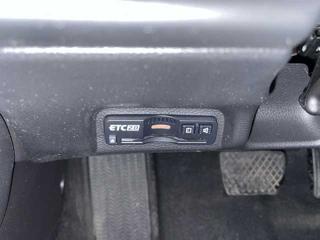 ホンダ ヴェゼル ハイブリッド e:HEV X 福島県 2022(令4)年 2.3万km プラチナホワイトパール 4WD 純正ナビ フルセグTV Bluetooth バックカメラ ホンダセンシング LEDヘッドライト フォグランプ オートライト シートヒーター ワイヤレス充電 ETC2.0 オートライト スマートキー