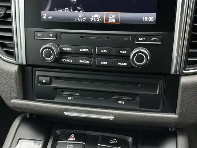 ポルシェ マカン S 茨城県 2016(平28)年 6.4万km ジェットブラック 中期型 /レザ-インテリアパッケージ /アゲ-トグレ-インテリア /黒革 /パワ-シ-ト /パワ-テ-ルゲ-ト /PCMナビ /BT/USB /バックカメラ /パ-キングセンサ- /レ-ンキ-プアシスト /クル-ズコントロ-ル /キセノンヘッドライト /ETC /禁煙車