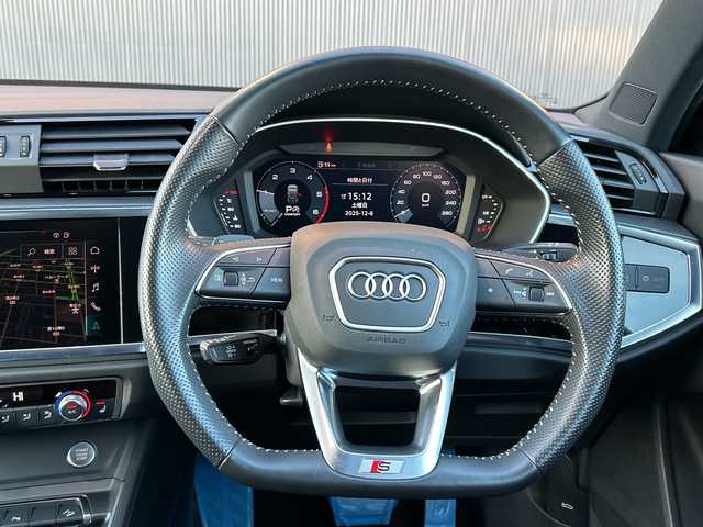 アウディ Ｑ３ 35TDIクワトロ Sライン 道東・釧路十勝 2020(令2)年 3万km デイトナグレーパールエフェクト ４WD/アシスタンスパッケージ/ アダプティブクルーズアシスト/ エマージェンシーアシスト/ ハイビームアシスト/ サイドアシスト/ リヤクロストラフィックアシスト/ベーシックパッケージ/ シートヒーター/ シート電動調整機能/ アウディホールドアシスト/純正ナビ/ BT/USB/type-C/純正ETC2.0/純正前後ドライブレコーダー/ハーフレザーシート/ワイヤレス充電/パワーバックドア/純正19インチAW/純正フロアマット/取扱説明書/保証書/スペアキー