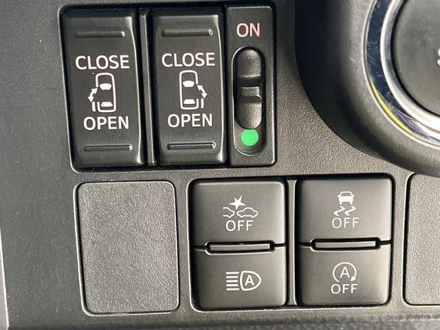 ダイハツ トール カスタムG リミテッド SAⅢ 埼玉県 2019(平31)年 5.5万km レーザーブルークリスタルシャイン スマートアシストIII/純正ナビ/フルセグTV/パノラマモニター/両側パワースライドドア/クルーズコントロール/LEDオートライト/シートヒーター/純正14インチAW/クリアランスソナー/プッシュスタート/ETC/禁煙車