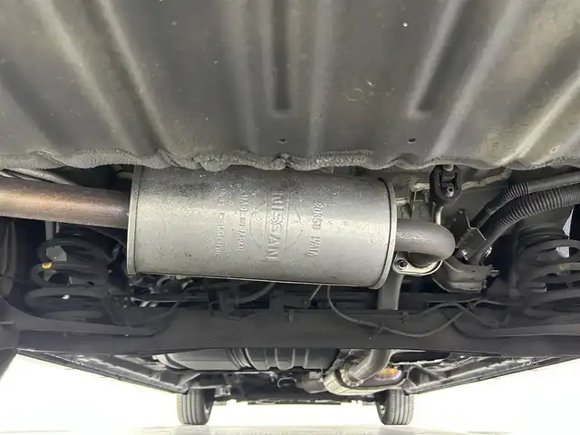 日産 セレナ ハイウェイスター G 佐賀県 2016(平28)年 7.6万km ダイヤモンドブラック 純正９型ナビ/CD/DVD/BT/フルセグTV/バックカメラ/衝突被害軽減システム/クルーズコントロール/フリップダウンモニター/パーキングアシスト/両側パワースライドドア/ハンズフリーオートスライドドア/横滑り防止装置/ETC/ドライブレコーダー/LEDヘッドライト/フォグランプ/オートライト/ウィンカーミラー/電動格納ミラー/純正アルミホイール/プッシュスタート/スマートキー/フロアマット/ドアバイザー/スペアキー