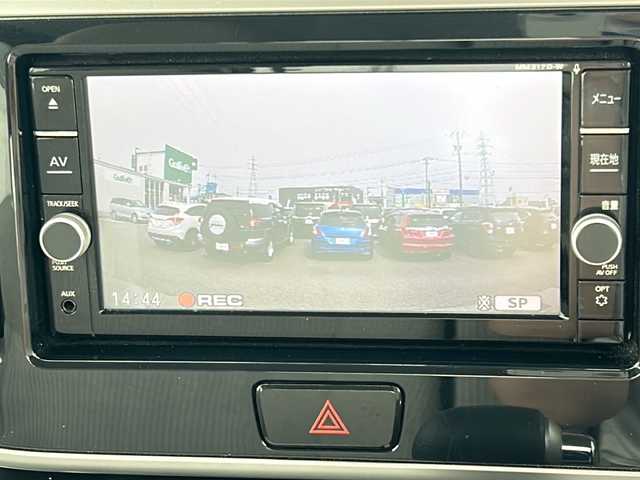 日産 デイズ ルークス X 石川県 2018(平30)年 2.7万km ブラック 片側パワースライドドア/純正ナビ（CD/DVD/BT/フルセグ）/バックカメラ/全方位カメラ/前方ドラレコ/衝突軽減システム/横滑り防止/アイドリングストップ/ステアリングスイッチ/ドアバイザー/背面テーブル