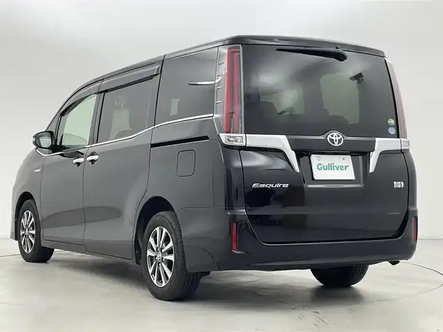 トヨタ エスクァイア ハイブリッド Xi 群馬県 2019(平31)年 11.9万km ブラック SRSエアバック(サイド/カーテン)/＝＝＝＝＝/純正9インチナビ(NSZT-Y68T)/・AM/FM/CD/DVD/SD/Bluetooth/フルセグTV/バックカメラ/トヨタセーフティセンス/・プリクラッシュセーフティシステム/・レーンディパーチャーアラート/・オートマチックハイビーム/先行車発進告知機能/クルーズコントロール/純正15インチアルミホイール/片側パワースライドドア(助手席側)/プッシュスタート/スマートキー×2本