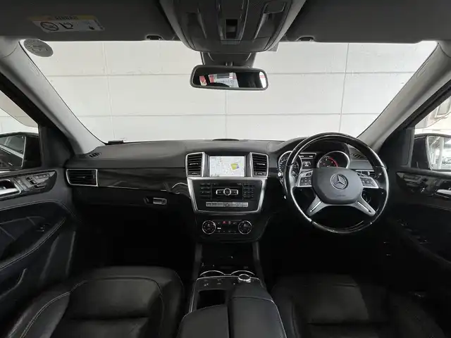 メルセデス・ベンツ ＧＬ３５０ 山形県 2016(平28)年 5.7万km 黒 ・純正ナビ/・CD/DVD/Bluetooth/USB/・360°カメラ/・インテリジェントライト/・アダプティブクルーズコントロール/・レーンキープアシスト/・ブラインドスポットモニター/・7人乗り/・レザーシート/・前席シートヒーター/・前席パワーシート/・パノラマルーフ/・ルーフレール/・純正エアサス/・ダウンヒルコントロール/・パドルシフト/・パワーリアゲート/・純正20インチAW