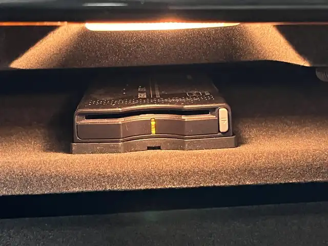 メルセデス・ベンツ ＧＬ３５０ 山形県 2016(平28)年 5.7万km 黒 ・純正ナビ/・CD/DVD/Bluetooth/USB/・360°カメラ/・インテリジェントライト/・アダプティブクルーズコントロール/・レーンキープアシスト/・ブラインドスポットモニター/・7人乗り/・レザーシート/・前席シートヒーター/・前席パワーシート/・パノラマルーフ/・ルーフレール/・純正エアサス/・ダウンヒルコントロール/・パドルシフト/・パワーリアゲート/・純正20インチAW