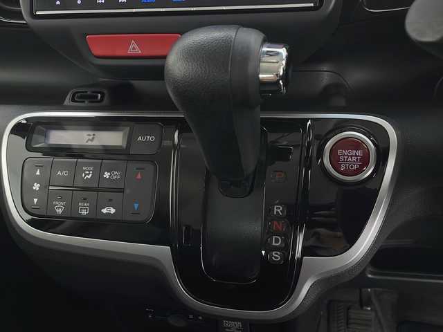 ホンダ Ｎ ＢＯＸ カスタム G ターボ Lパッケージ 長野県 2016(平28)年 3.8万km スマートブラック 純正SDナビ&フルセグTV&CD&DVD&BT/クルーズコントロール/衝突軽減ブレーキ/アイドリングストップ/社外デジタルインナーミラー/両側パワースライドドア/ハーフレザーシート/ステアリングスイッチ/パドルシフト/2列目サンシェード/バックカメラ/LEDヘッドライト/オートライト/フロントフォグランプ/電動格納ミラー/ウィンカーミラー/社外14インチAW装着/純正フロアマット/プッシュスタート/スマートキー/スペアキー1本/ナビ取扱説明書
