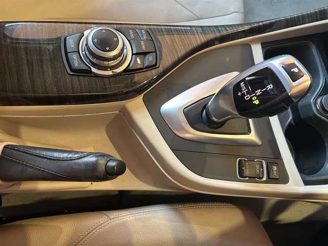 ＢＭＷ ３２０ｄ xDrive ツーリング Mスポーツ 愛知県 2020(令2)年 4.3万km アルピンホワイトⅢ ハイラインパッケージ /黒革 /シートヒーター/純正ナビ /Bluetooth/パーキングアシスト/Bカメラ/前後ドライブレコーダー/ETC/パワーテールゲート/ドライビングアシストプロ /LEDヘッドライト /オートライト/前後コーナーセンサー/スマートキー/スペアキー×1/保証書/取扱説明書