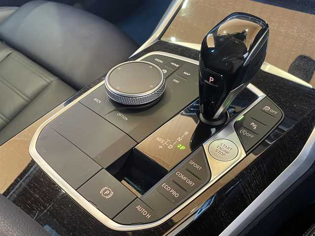 ＢＭＷ ３２０ｄ xDrive ツーリング Mスポーツ 愛知県 2020(令2)年 4.3万km アルピンホワイトⅢ ハイラインパッケージ /黒革 /シートヒーター/純正ナビ /Bluetooth/パーキングアシスト/Bカメラ/前後ドライブレコーダー/ETC/パワーテールゲート/ドライビングアシストプロ /LEDヘッドライト /オートライト/前後コーナーセンサー/スマートキー/スペアキー×1/保証書/取扱説明書