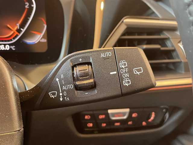 ＢＭＷ ３２０ｄ xDrive ツーリング Mスポーツ 愛知県 2020(令2)年 4.3万km アルピンホワイトⅢ ハイラインパッケージ /黒革 /シートヒーター/純正ナビ /Bluetooth/パーキングアシスト/Bカメラ/前後ドライブレコーダー/ETC/パワーテールゲート/ドライビングアシストプロ /LEDヘッドライト /オートライト/前後コーナーセンサー/スマートキー/スペアキー×1/保証書/取扱説明書