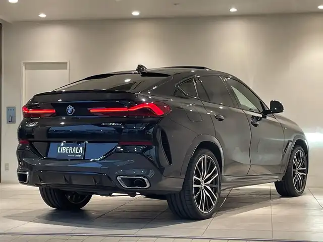 ＢＭＷ ＢＭＷ Ｘ６ xDrive35d Mスポーツ 愛知県 2021(令3)年 4万km 黒 パノラミックＳ／Ｒ　/ＨＵＤ　/ｈ／ｋサウンド　/純正ナビ　/フルセグＴＶ　/３６０度カメラ　/Ｂｌｕｅｔｏｏｔｈ　/スクリーンミラーリング　/ＡＣＣ　/ＬＫＡ　/ＢＳＭ　/革シート　/シートヒーター　/ソフトクローズドア/プッシュスタート/アイドリングストップ/ウィンカーミラー/ドライブレコーダー/ミラー型ETC