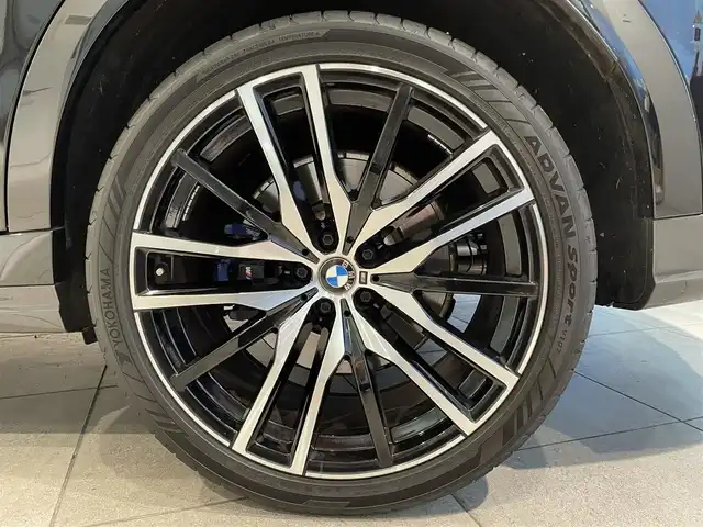 ＢＭＷ ＢＭＷ Ｘ６ xDrive35d Mスポーツ 愛知県 2021(令3)年 4万km 黒 パノラミックＳ／Ｒ　/ＨＵＤ　/ｈ／ｋサウンド　/純正ナビ　/フルセグＴＶ　/３６０度カメラ　/Ｂｌｕｅｔｏｏｔｈ　/スクリーンミラーリング　/ＡＣＣ　/ＬＫＡ　/ＢＳＭ　/革シート　/シートヒーター　/ソフトクローズドア/プッシュスタート/アイドリングストップ/ウィンカーミラー/ドライブレコーダー/ミラー型ETC