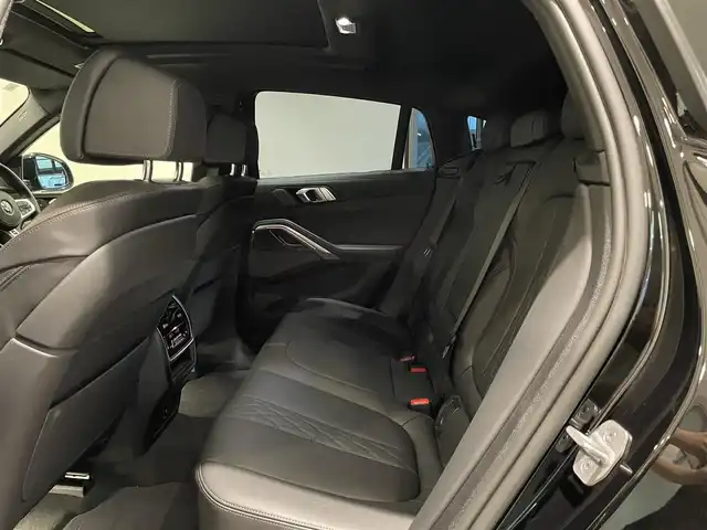 ＢＭＷ ＢＭＷ Ｘ６ xDrive35d Mスポーツ 愛知県 2021(令3)年 4万km 黒 パノラミックＳ／Ｒ　/ＨＵＤ　/ｈ／ｋサウンド　/純正ナビ　/フルセグＴＶ　/３６０度カメラ　/Ｂｌｕｅｔｏｏｔｈ　/スクリーンミラーリング　/ＡＣＣ　/ＬＫＡ　/ＢＳＭ　/革シート　/シートヒーター　/ソフトクローズドア/プッシュスタート/アイドリングストップ/ウィンカーミラー/ドライブレコーダー/ミラー型ETC