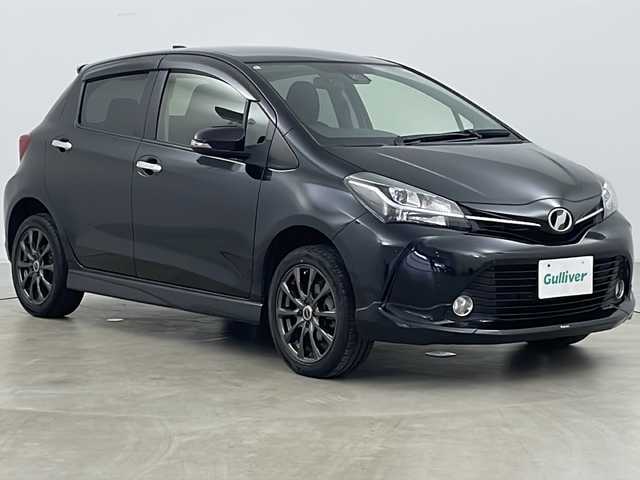 トヨタ ヴィッツ F LEDエディション 道央・札幌 2016(平28)年 8.4万km ブラックマイカ ・4WD/・寒冷地仕様/・純正SDナビ&フルセグ&BT&CD&DVD/・モデリスタエアロ/・フロントワイパーデアイサー/・レーンキープアシスト/・革巻きステアリング/・ステアリングスイッチ/・オートマチックハイビーム/・オートライト/・LEDヘッドライト/・フォグランプ/・社外エンジンスターター/・社外AW付スタッドレス/・ETC/・アイドリングストップ/・プッシュスタート/・スマートキー/・スペアキー/・横滑り防止