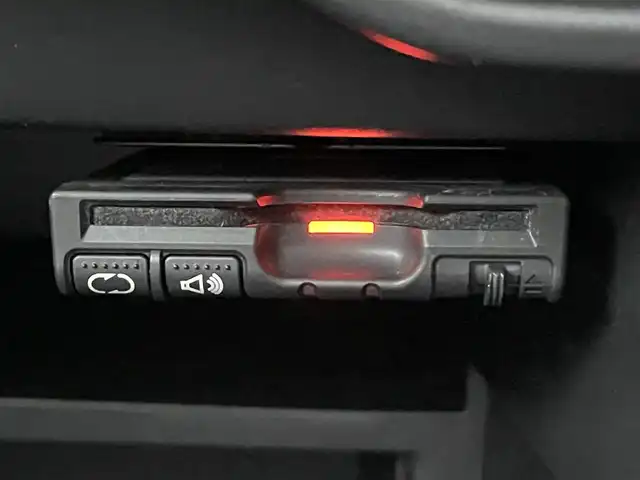 日産 ノート ニスモS 愛知県 2015(平27)年 4.8万km ブリリアントホワイトパール ワンオーナー/社外ナビ/（Panasonic:CN-RS02WD）/FM/AM/フルセグTV/Bluetooth対応/5速MT/バックカメラ/ドライブレコーダー/ETC/純正フロアマット/純正アルミホイール/プッシュスタート/横滑り防止装置/盗難防止装置/保証書/取扱説明書/スペアキー/スマートキー