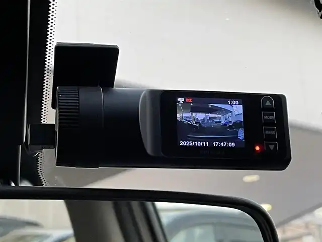 日産 ノート ニスモS 愛知県 2015(平27)年 4.8万km ブリリアントホワイトパール ワンオーナー/社外ナビ/（Panasonic:CN-RS02WD）/FM/AM/フルセグTV/Bluetooth対応/5速MT/バックカメラ/ドライブレコーダー/ETC/純正フロアマット/純正アルミホイール/プッシュスタート/横滑り防止装置/盗難防止装置/保証書/取扱説明書/スペアキー/スマートキー