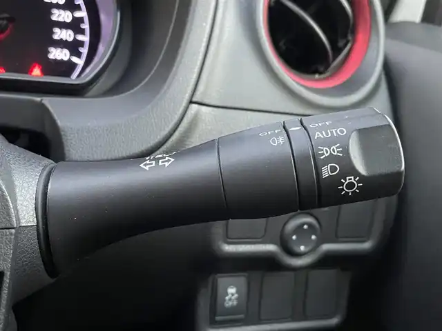 日産 ノート ニスモS 愛知県 2015(平27)年 4.8万km ブリリアントホワイトパール ワンオーナー/社外ナビ/（Panasonic:CN-RS02WD）/FM/AM/フルセグTV/Bluetooth対応/5速MT/バックカメラ/ドライブレコーダー/ETC/純正フロアマット/純正アルミホイール/プッシュスタート/横滑り防止装置/盗難防止装置/保証書/取扱説明書/スペアキー/スマートキー