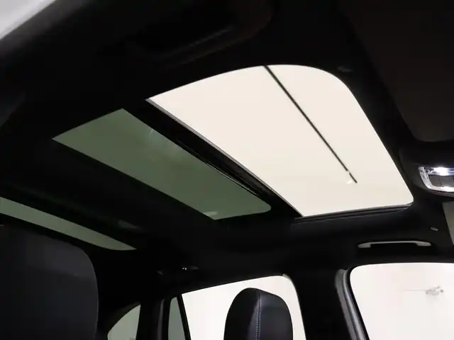 メルセデス・ベンツ ＧＬＡ２００ｄ 4マチック AMGライン 静岡県 2020(令2)年 3.7万km デジタルホワイト サンルーフ /アドバンスドパッケージ /AMGレザーエクスクルーシブＰＫＧ /シートヒーター /純正ナビ 地デジTV /全方位カメラ /ACC BSM LKA HUD /ETC2.0 /ドラレコ前後 /アンビエントライト /パワーバックドア /保証書　取説　スペアキー　