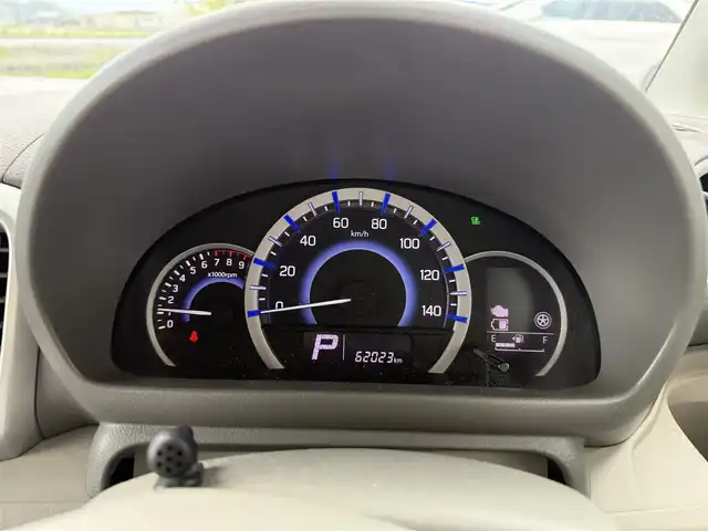 スズキ スペーシア X 石川県 2015(平27)年 6.2万km 白 社外HDDナビゲーション/【AM/FM CD DVD BlueTooth】/・フルセグTV/ETC/アイドリングストップ/運転席シートヒーター/ステアリングスイッチ/片側パワースライドドア/フロアマット/スペアキー×1