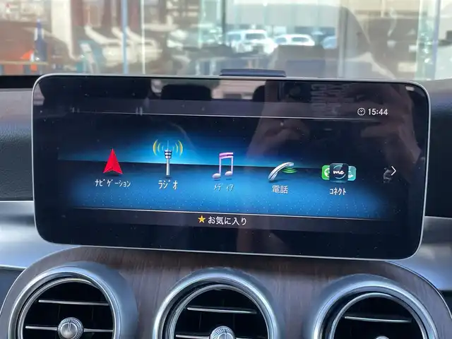 メルセデス・ベンツ Ｃ２００ アバンギャルド 鹿児島県 2019(平31)年 3.3万km パール 禁煙車/バックカメラ/ETC2.0/レーダーセフティパッケージ/黒レザーシート/ヘッドアップディスプレイ/ブルメスター・サウンド/前席メモリー付きパワーシート/シートヒーター/電動トランク/デジタルメーター/純正17インチアルミホイール/ドライブレコーダー/取扱説明書/スペアキー